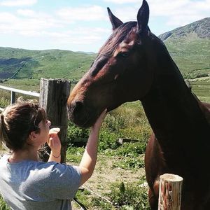 Meet your Posher, Annie-pier